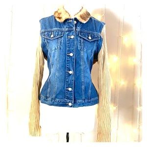 Juniors jean and knit jacket with fur collar